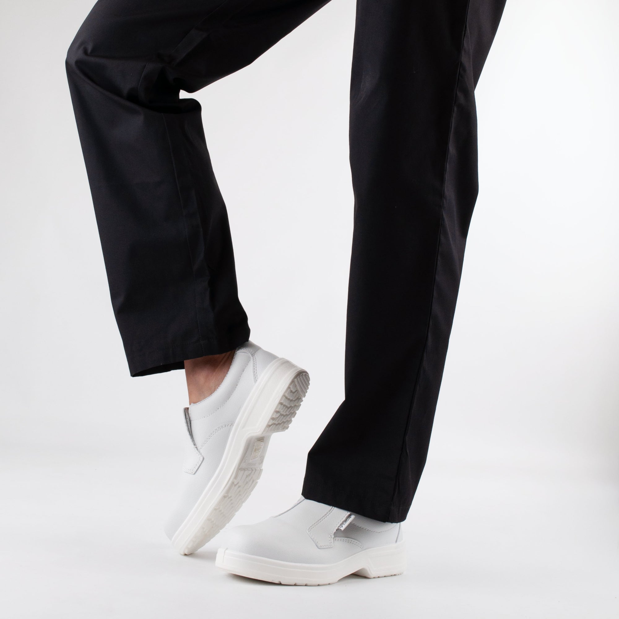 Aneto White Shoes 