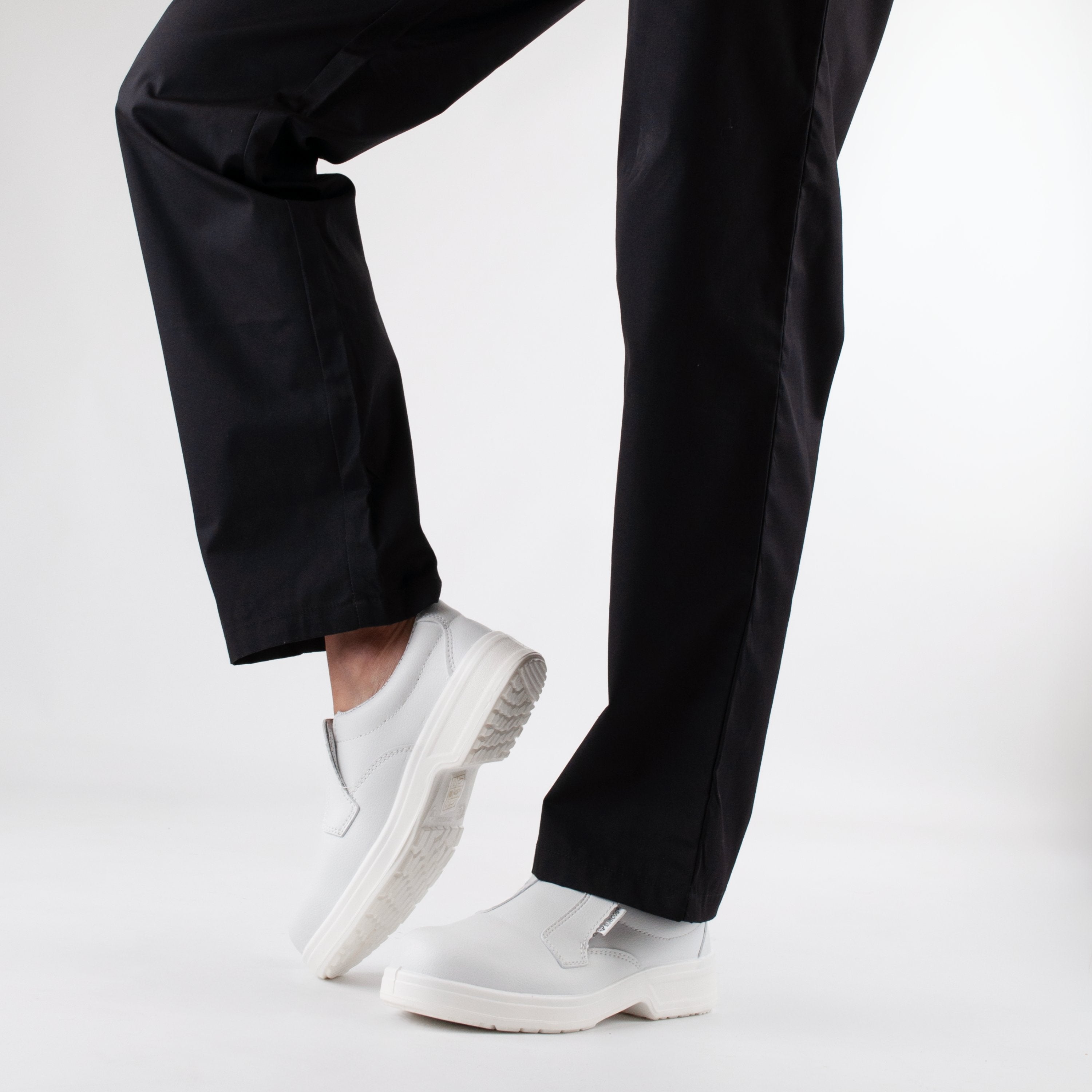 Aneto White Shoes 