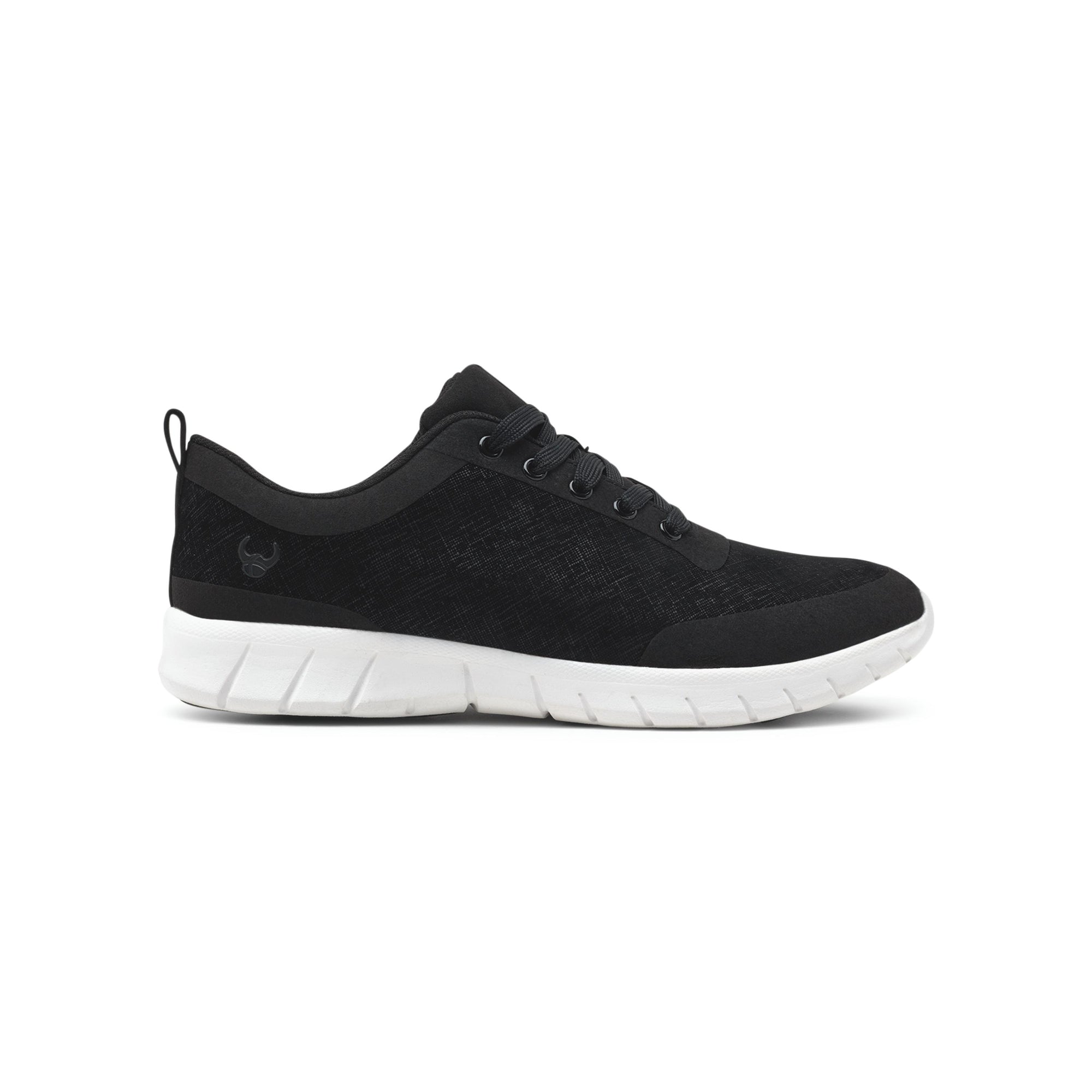 Alma Velvety White and Black Shoes 