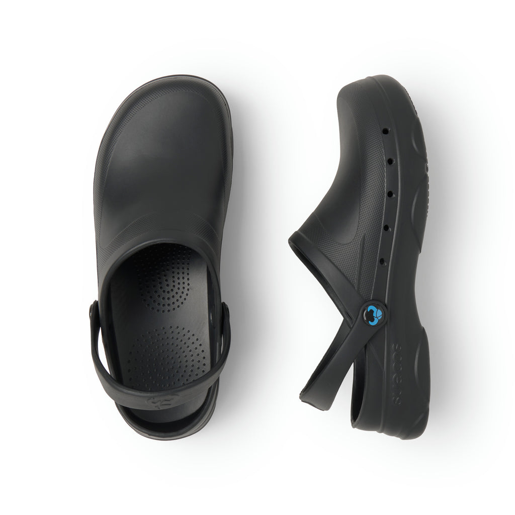 Vidar+ Black Clogs 