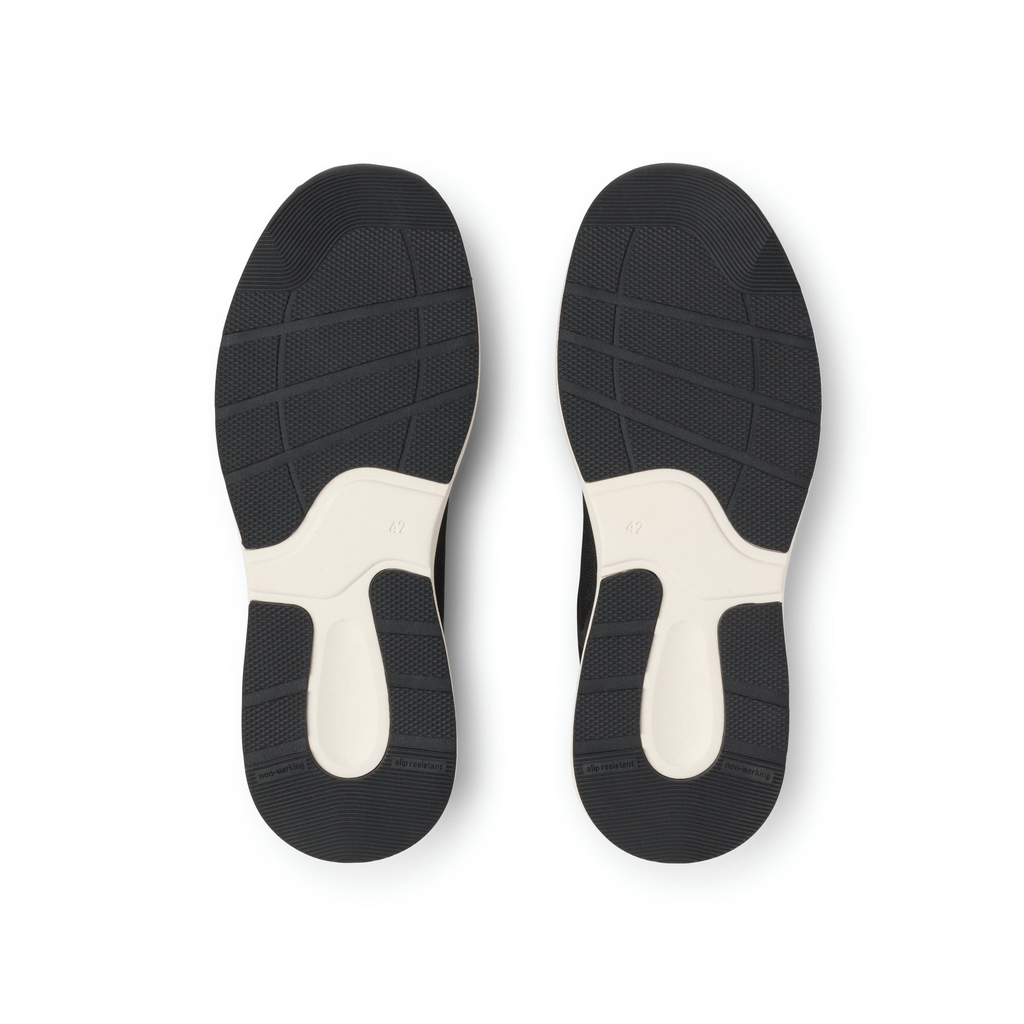 Vinter Black and White Shoes 